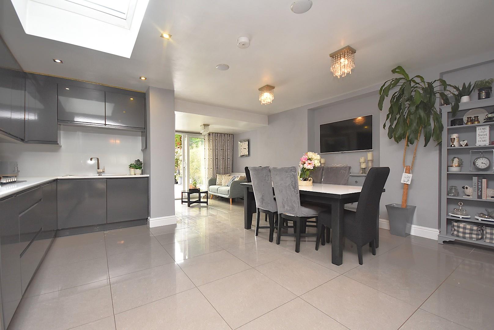 24 Kent Street, Cardiff, CF11 7DL